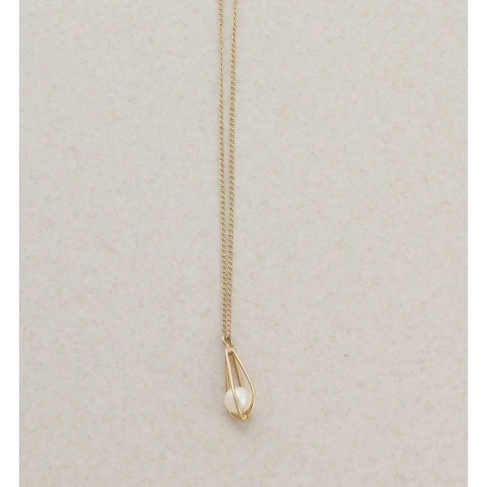 14k Yellow Gold Freshwater Pearl Necklace 15" Chain Petite Woman Teen Child - Picture 5 of 8